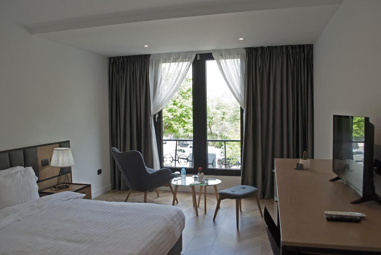 Prime Hotel Tirana Bagian luar foto