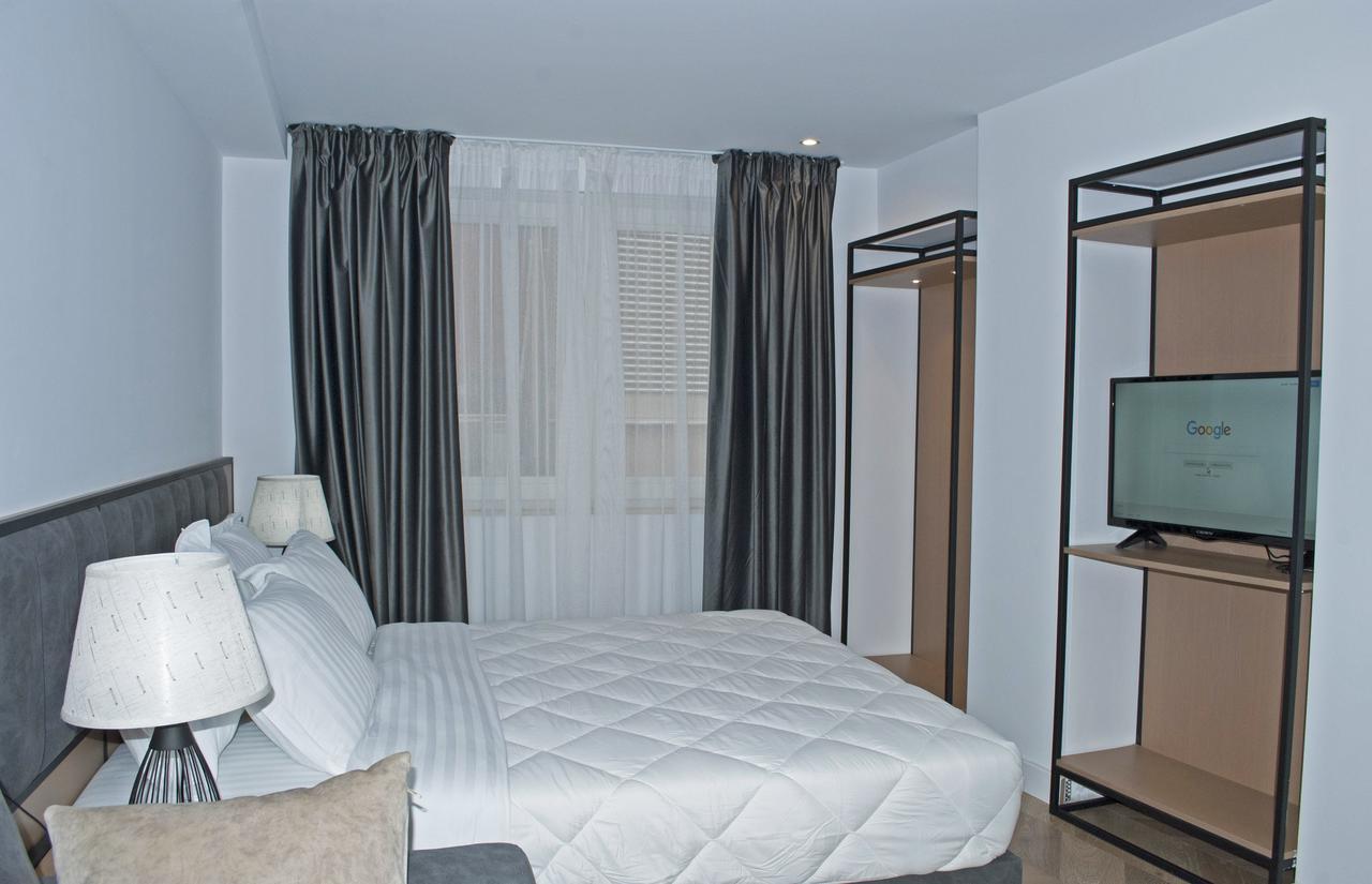Prime Hotel Tirana Bagian luar foto