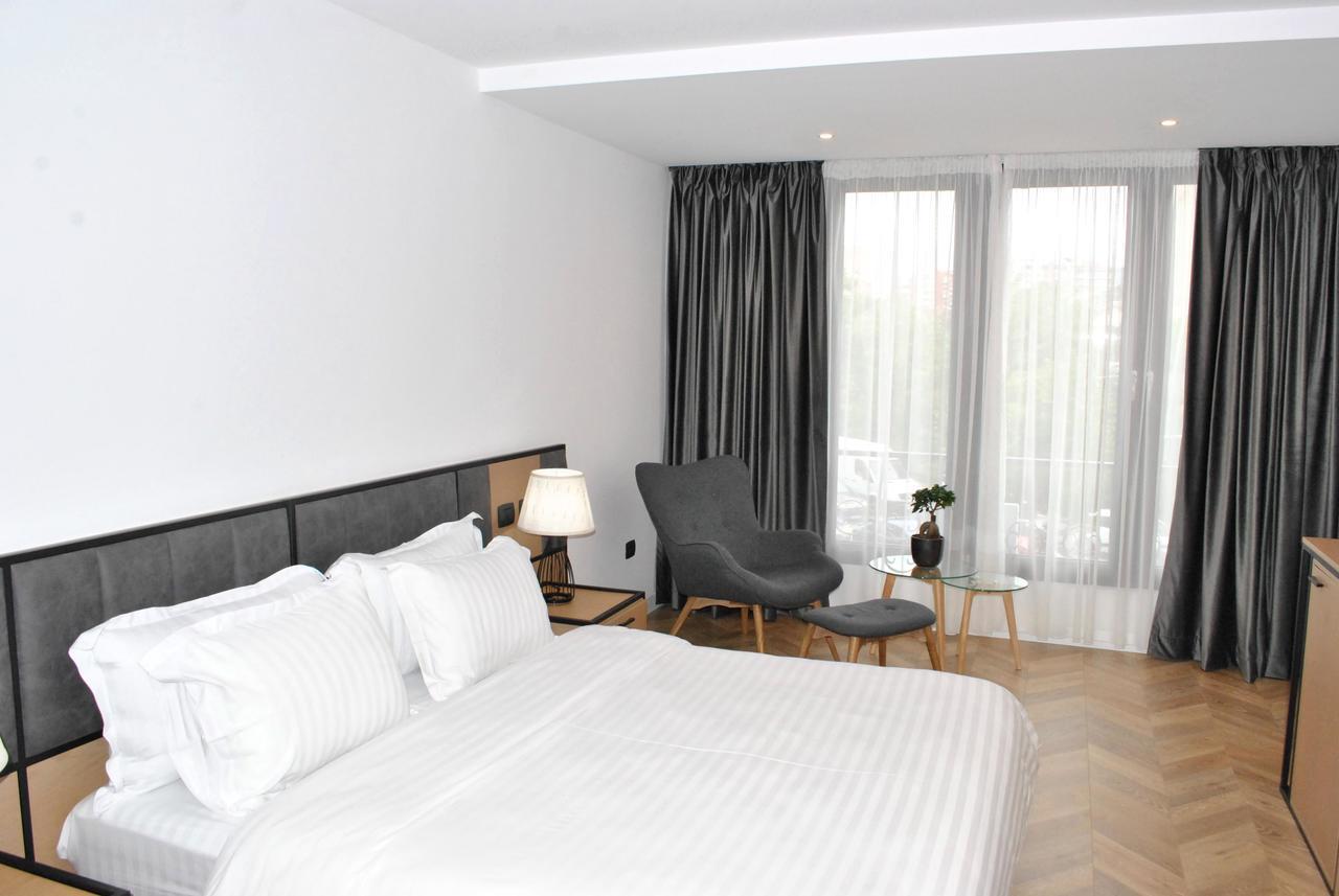 Prime Hotel Tirana Bagian luar foto